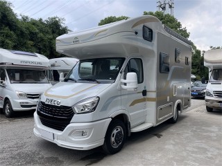 2022 款隆翠凯歌 C620 依维柯欧胜C型房车 隆翠依维柯