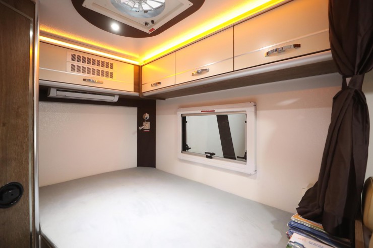 11.23杭州房车展鑫源房车携多款C型房车亮相展会77c0ab8325b24df28a189aca96dbae2a