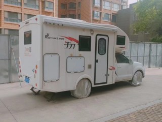 巨威房车 2018款牛大