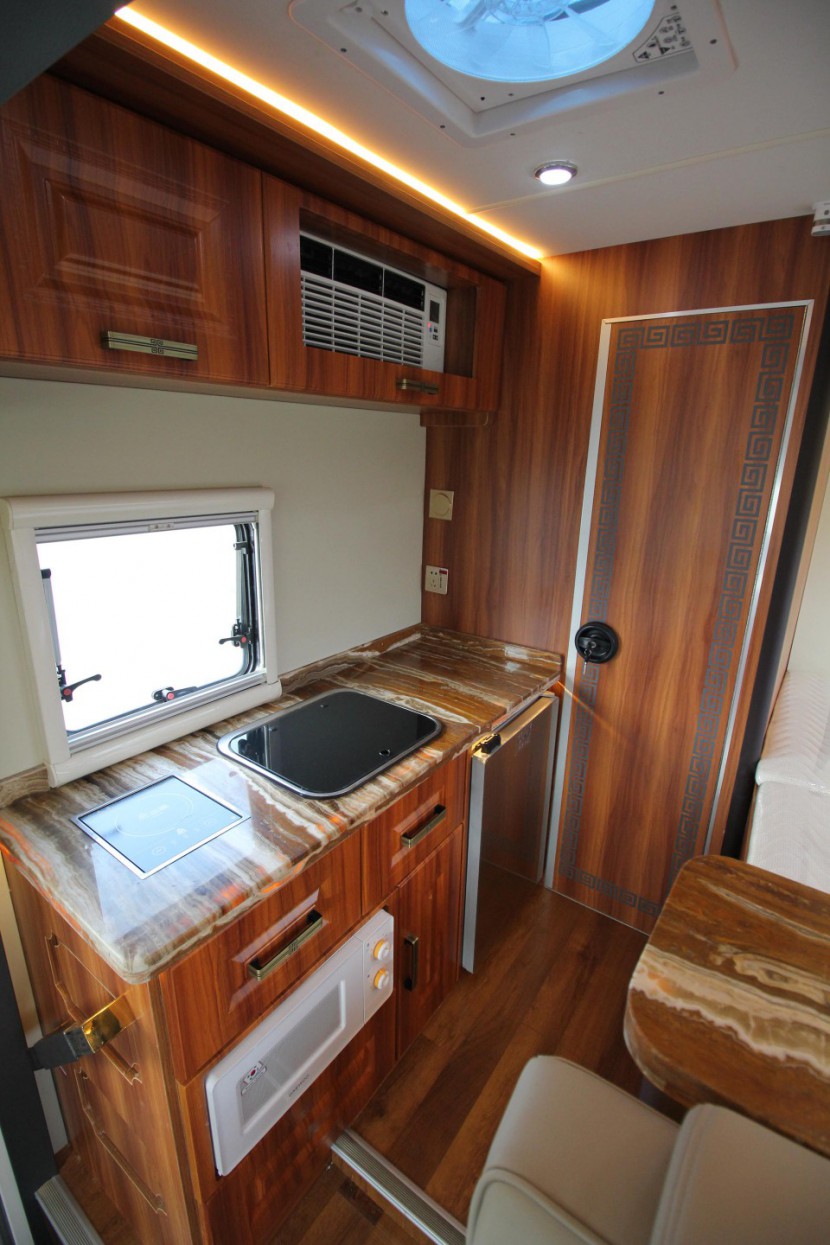 高品质中国风，骏驰房车邀您参加9.12洛阳房车展c44434e8a215475b8492a872702d9715