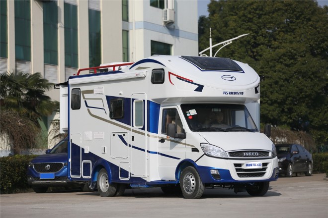 拓锐斯特依维柯C型畅游版TIC-620 55.8万起 2E1A4904