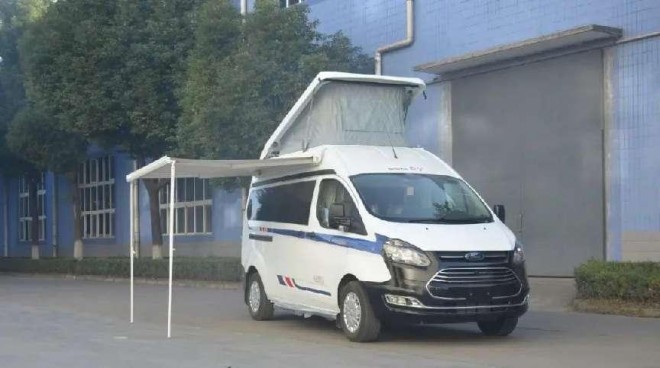 齐星福特新全顺B型升顶房车邀您参加9月2日郑州房车展，海角天涯，共享繁华！fafe62ccbf71ed4b768ebdd43452d839