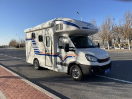 卫航 依维柯拓展房车