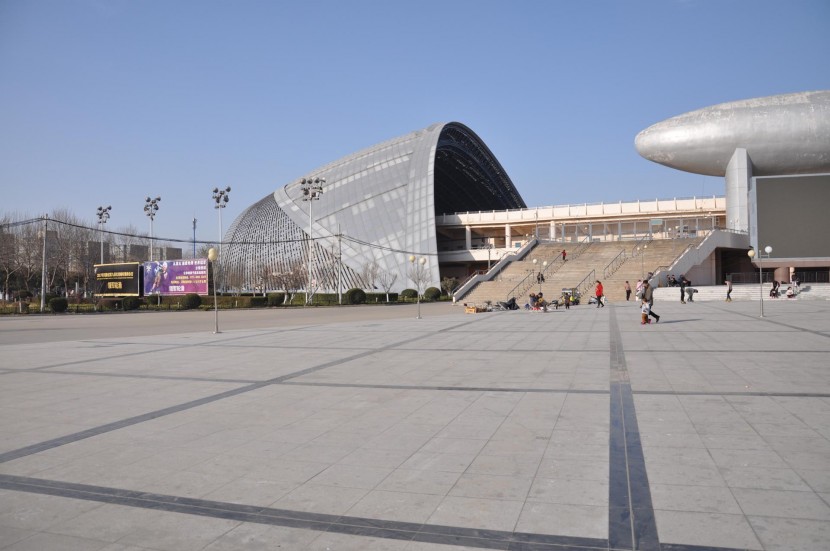 3.31郑州房车展场地河南省体育中心概况 DSC_0975