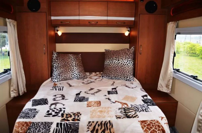 直降50万!独家团购108万即可抢购158万春田奔驰斯宾特524顶配房车640?wx_fmt=jpeg&tp=webp&wxfrom=5&wx_lazy=1