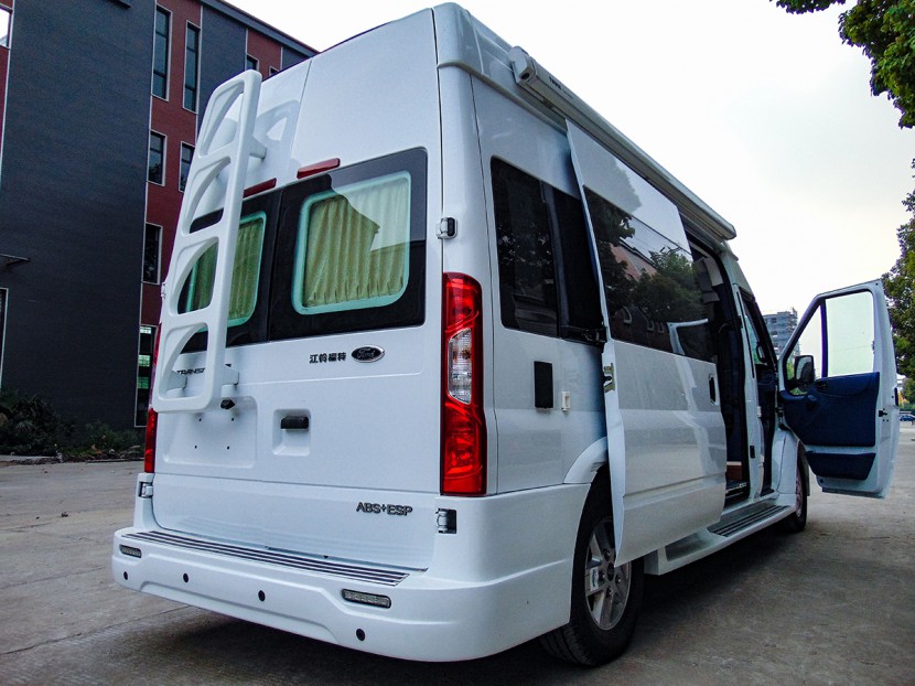 AM房车江铃全顺自行式B型房车 59.8万元 DSC00727