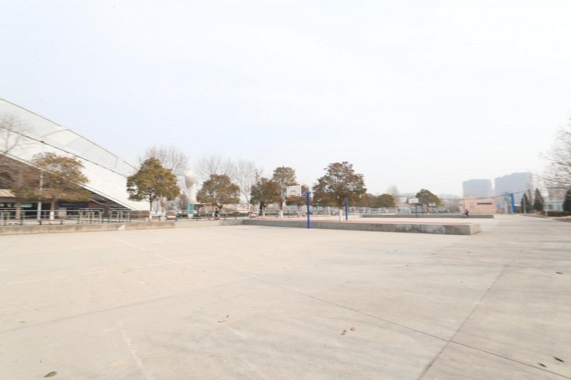 3.31郑州房车展场地河南省体育中心 WLH_3369