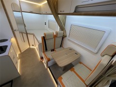 2024款歌睿途大通V90 C型 小型旅居车