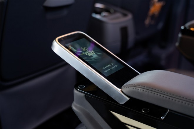 【圣母峰巅峰】奔驰六座商务车高顶无隔202103301544111472