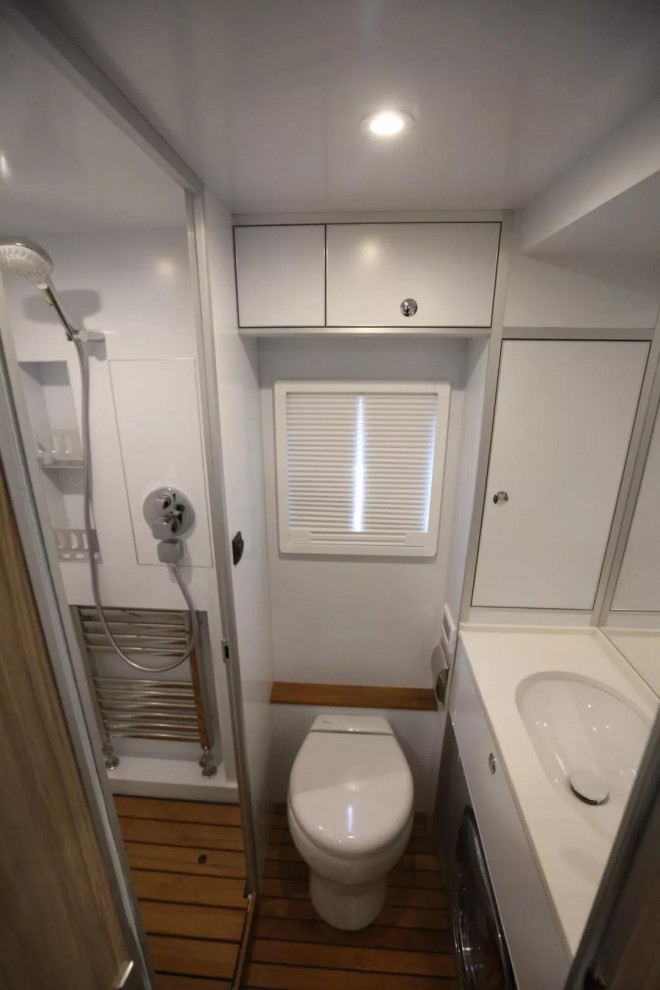 诺马迪森新款“驰骋者”——不超六米的C本蓝牌越野房车（内饰篇）af09f2d3c12d4257899ab51642deca14