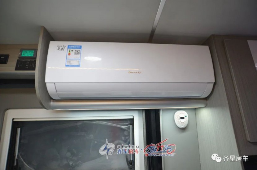 首发订车选装升顶——齐星浩大版DT2521-1（大通V90）B型房车图片