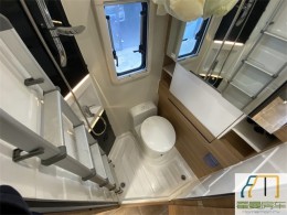 大驰 22款大驰蛮牛C型双拓展房车