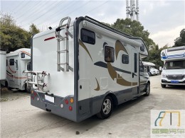 上汽大通 19款大通RV80C型房车