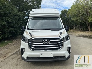 隆翠房车 2023款大通V90隆翠后双胎房车