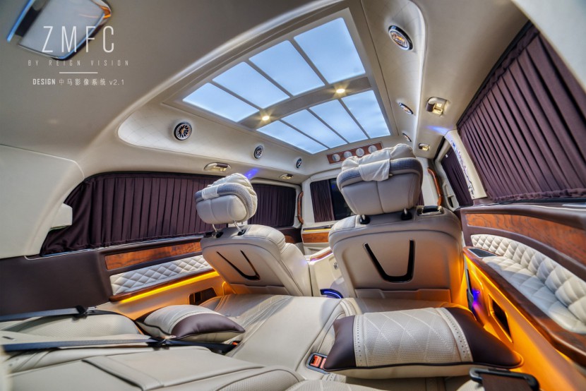 奔驰商务车V260L DSC03354