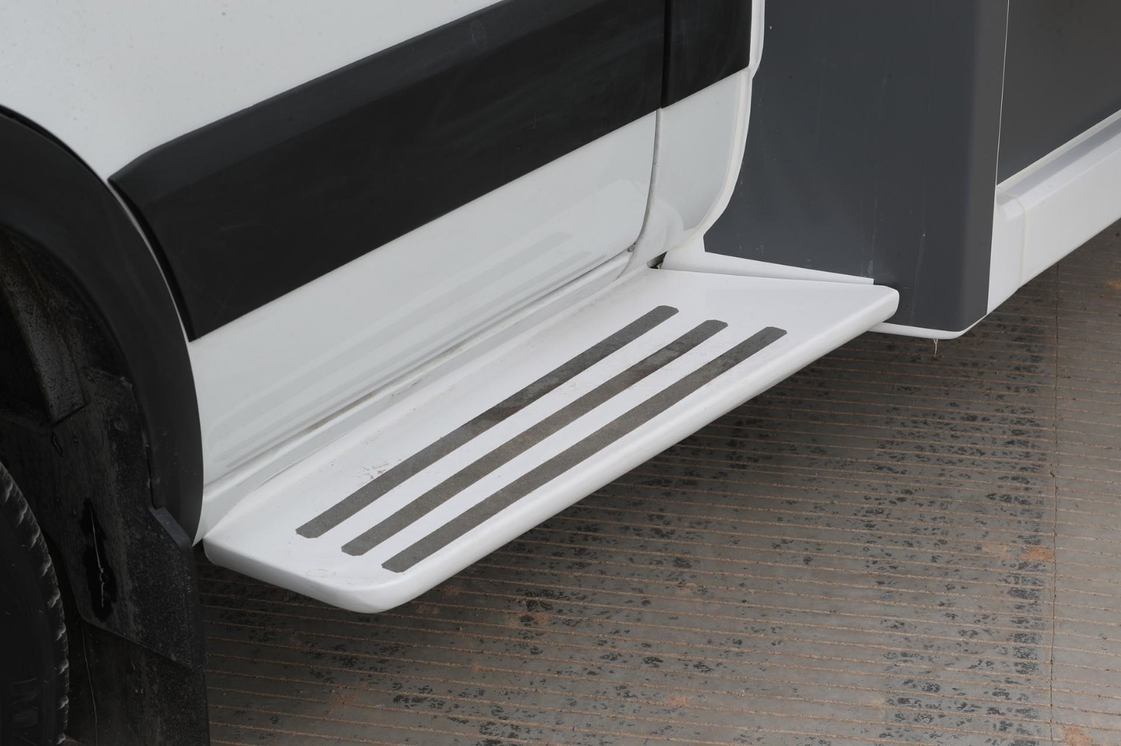 飞神 新daily(欧胜) 开拓者 双拓展迎宾踏板