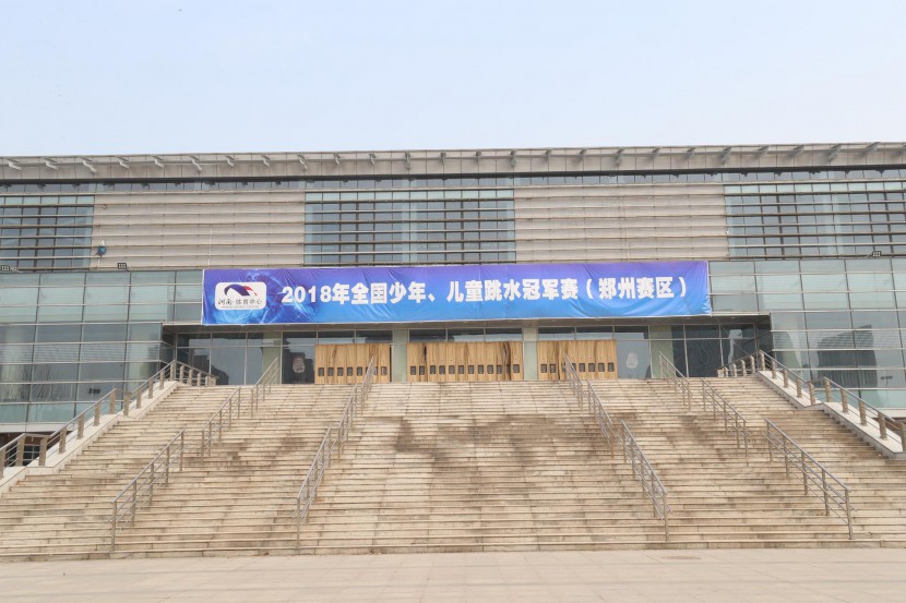 3.31郑州房车展场地河南省体育中心 WLH_3233