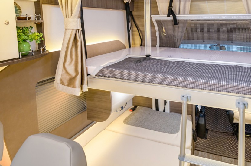 亚特尊致S2，风自远方来，纵情天地间bf108ae736bc260d48db8c09faa21045