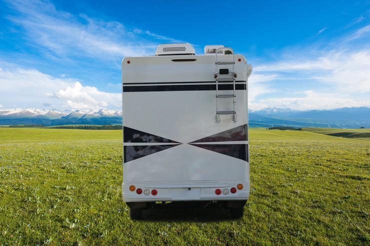 一口价29.8万就在爱旅途2019款大通C型房车5.26郑州大型团购会0X8ArlNE5Q0
