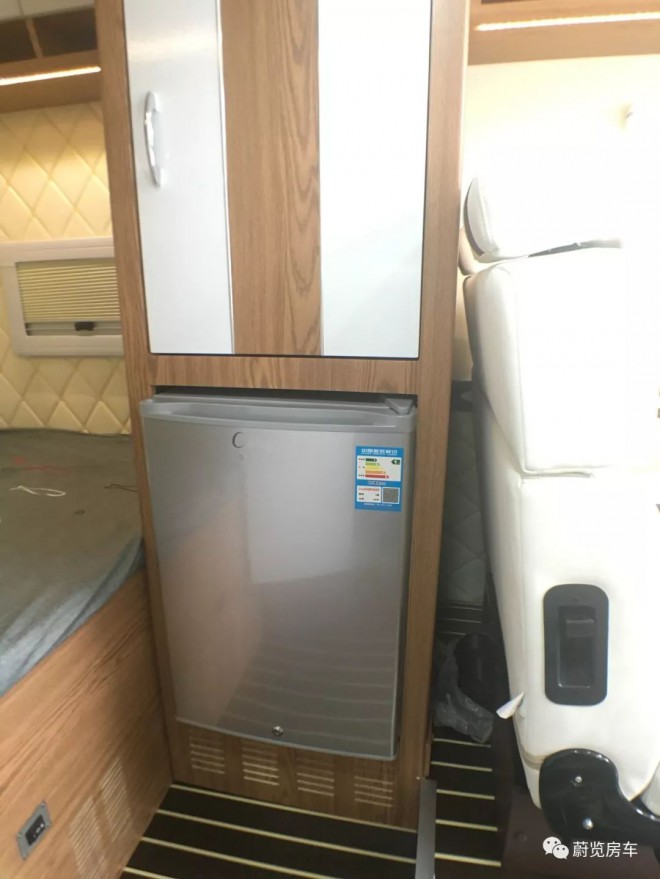45.8万元蔚览房车国产依维柯欧胜C型旅居车