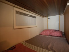 985A1025
