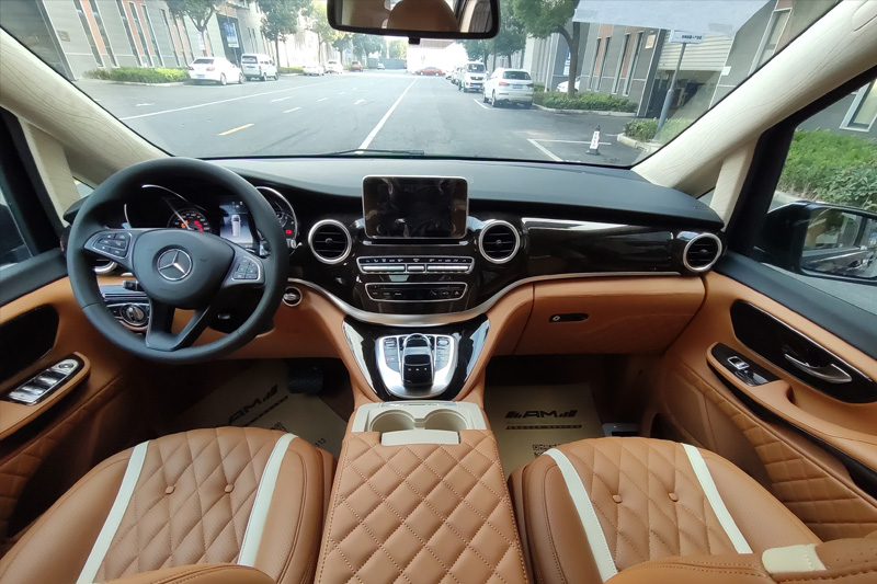 AM晓奥享誉标准版V—Class奔驰商务车93.80万rBQBHV8O2JKEIHpzAAAAADVozMY967