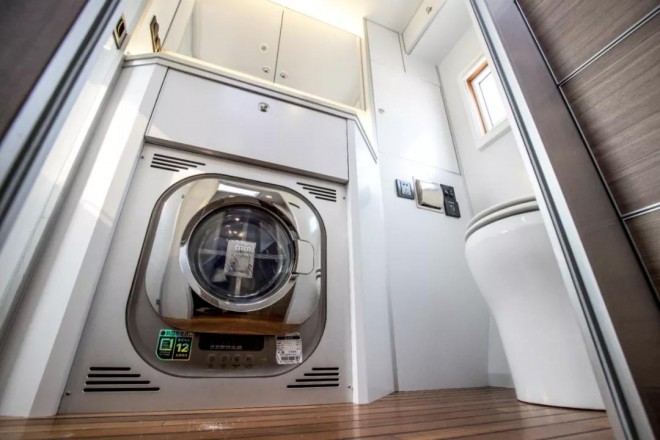 诺马迪森-“穿越者B”奔驰4x4越野房车——不惧束缚的越野房车（二）59a8e24181b94b32b1da426f69189d37