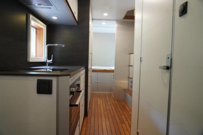 诺马迪森-“领航者E”越野房车:这是奔驰卡车？不，它是“房车”！