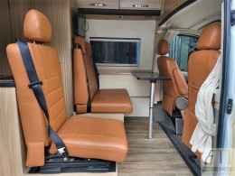 上汽大通 2017款上汽大通RV80旅行家原厂房车