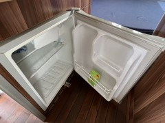 卫航房车 2017款加长轴B型商旅版