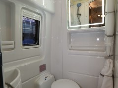 985A4607