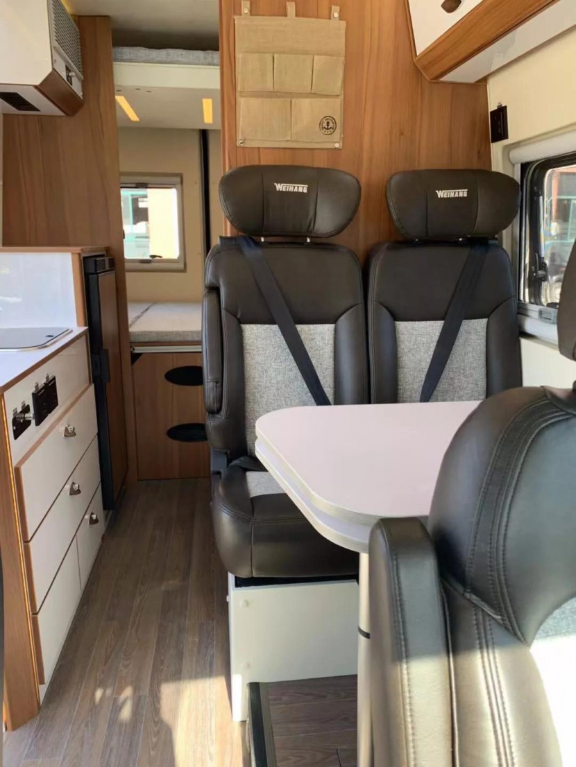 11.23杭州房车展推荐车型卫航大通V90（长轴、短轴）最新下线c4a9192b75ac47d591e4fe8e37dff2ba