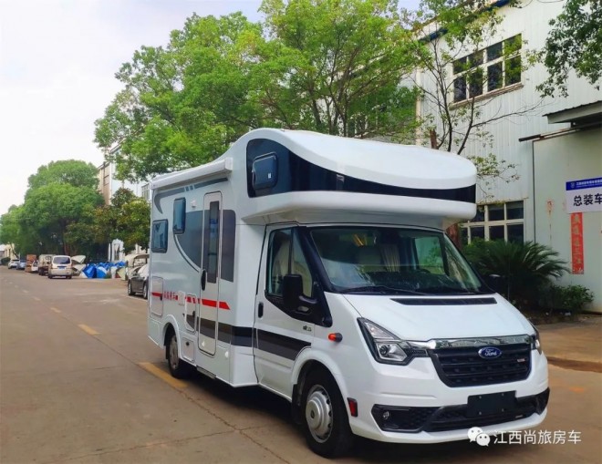 9月2日郑州房车展，尚旅福特新世代C型房车，旅行新风尚，远游越山川！