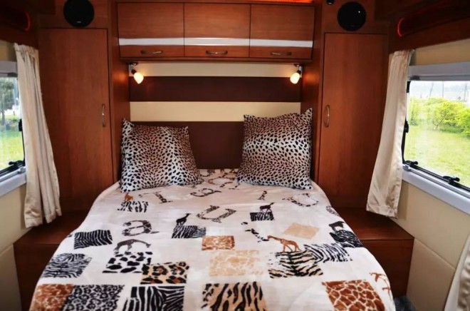 直降50万！独家团购108万即可抢购158万春田奔驰斯宾特524顶配房车640?wx_fmt=jpeg&tp=webp&wxfrom=5&wx_lazy=1