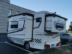 瑞弗 2022款瑞弗V820双扩展房车（巅峰版）