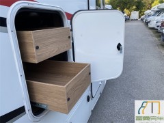 览众 20款览众塞拉依维柯双拓展C型房车