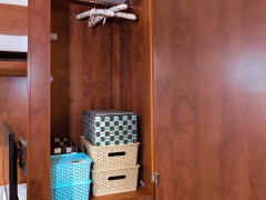 大容量储物柜 (1)