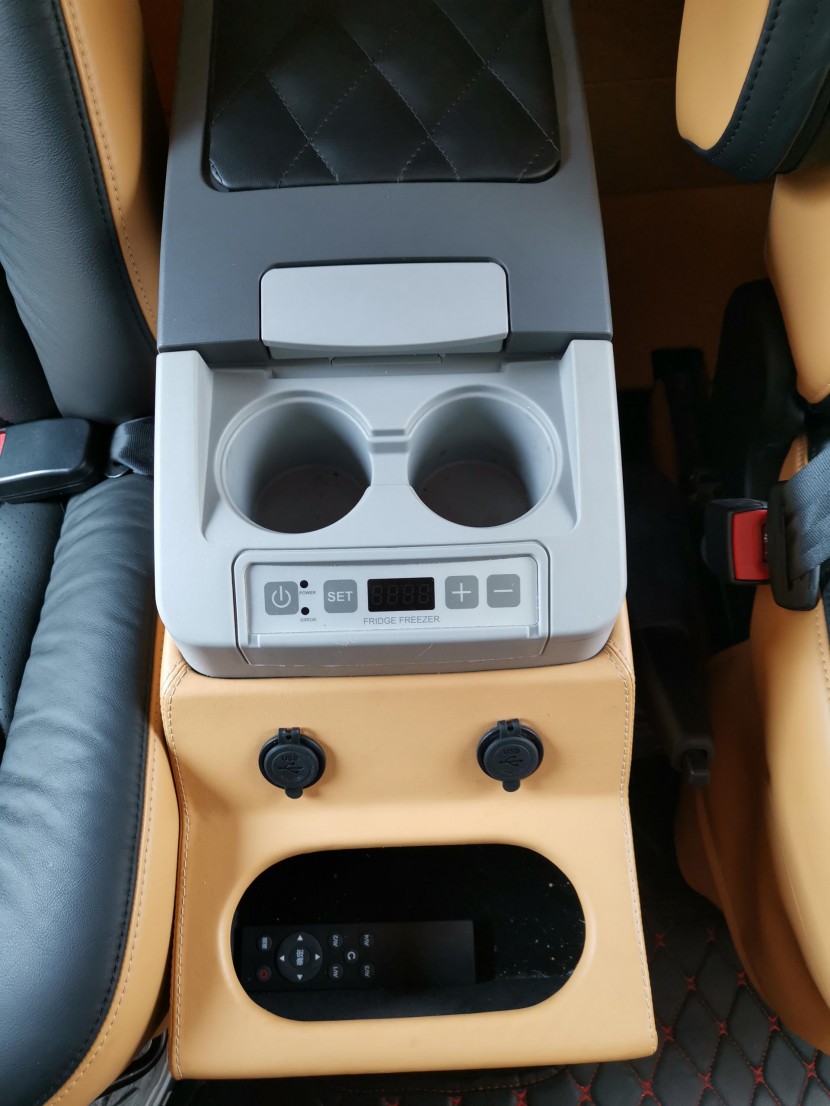 福客特房车2020款逸途至尊商旅吊床版59.6万元c735e3f9bab0449c873898323d53dff6