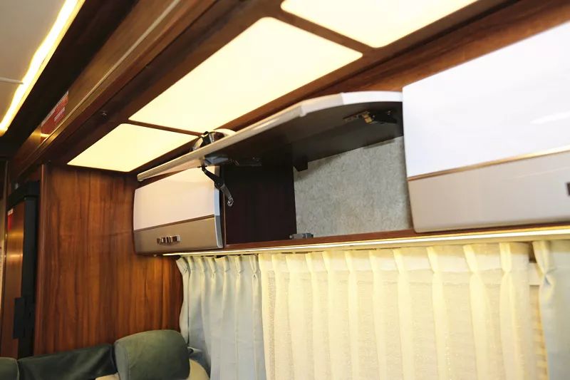 宇通房车：国产依维柯双拓的魅力，岂止是大空间？