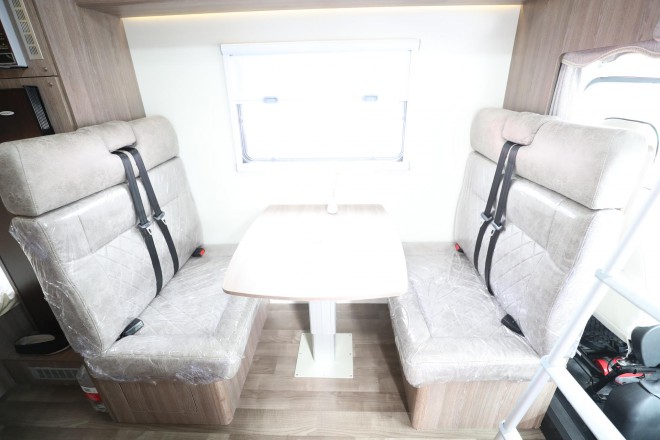 赛德房车国产依维柯C型房车 50.8万 WLH_1849