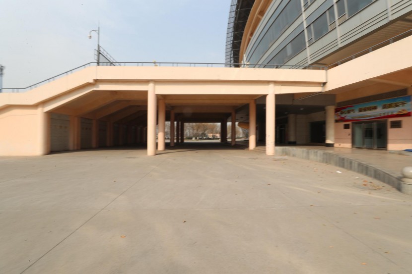 3.31郑州房车展场地河南省体育中心 WLH_3471