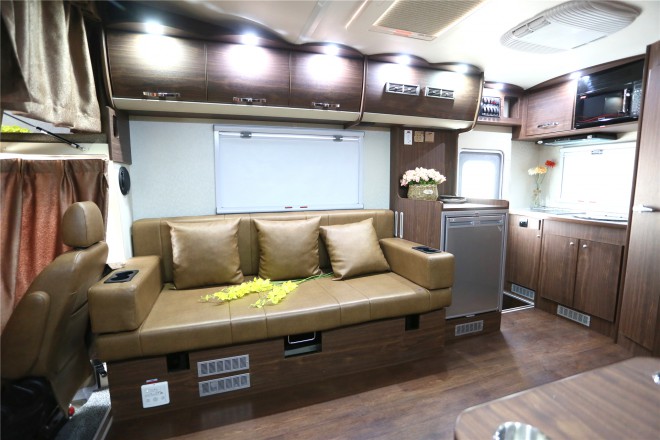 拓锐斯特依维柯C型舒适版TIC-610 52.8万起 00001358