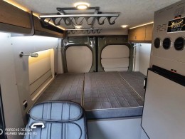上汽大通 V90