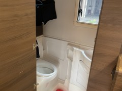 旌航 依维柯