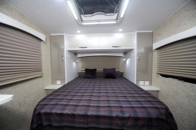 戴德隆翠C19拖挂式营地房车 17万元 _DSC8520