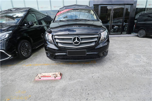 进口奔驰威霆房车高顶全隔2.0L现车201909161606249705