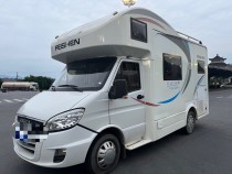 飞神房车 2018款5043