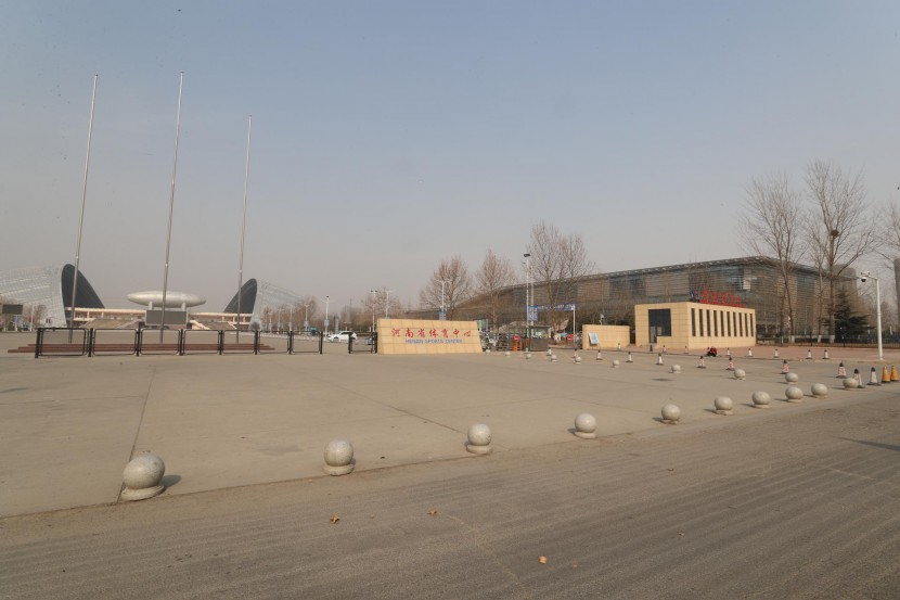 3.31郑州房车展场地河南省体育中心 WLH_3177