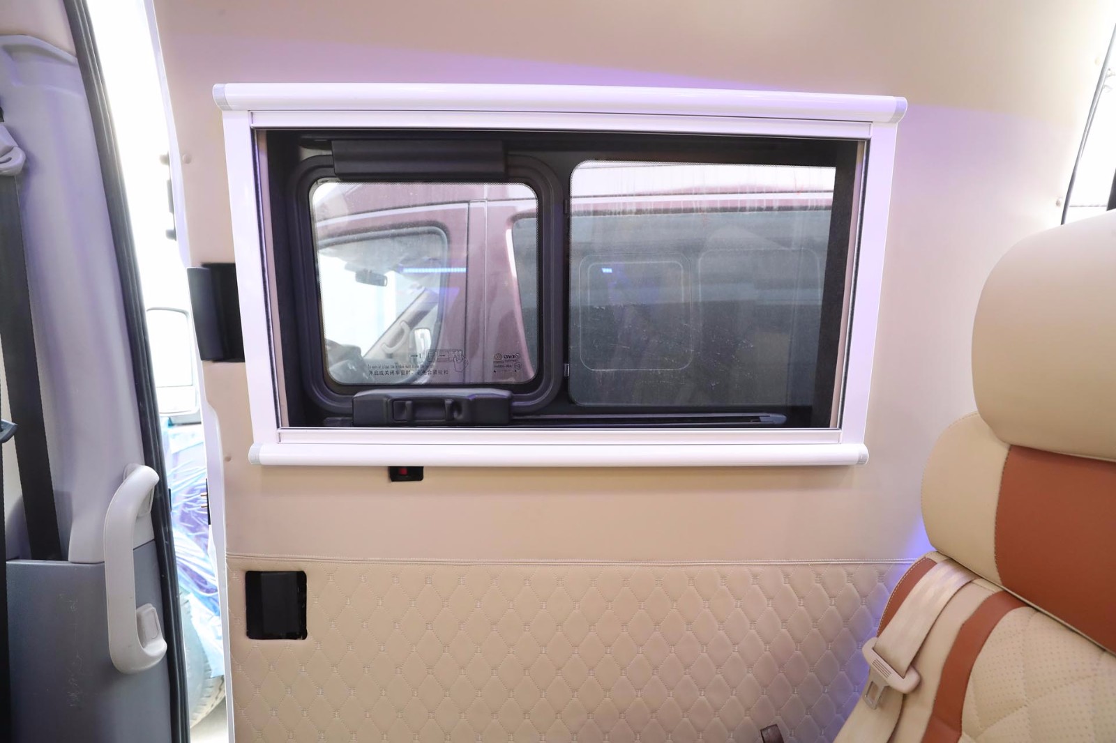 顺之旅大通V80 2019款大通V80长轴高顶B型-纵置上下床细节