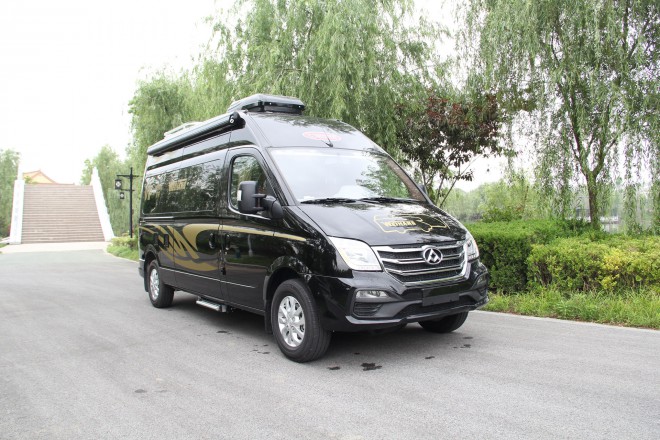 卫航房车大通长轴高顶B型旅居款房车 35.8万元 车辆外观-(2)